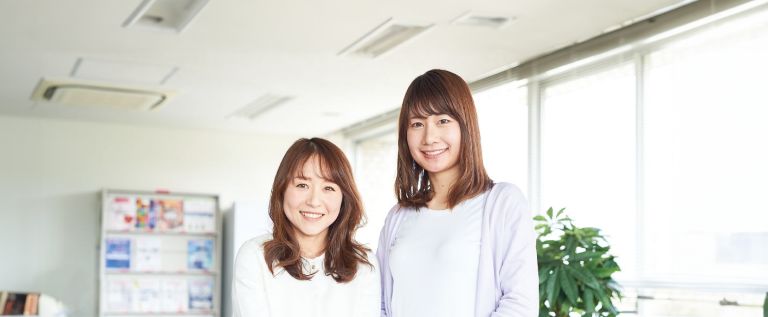 働くママの座談会集合写真